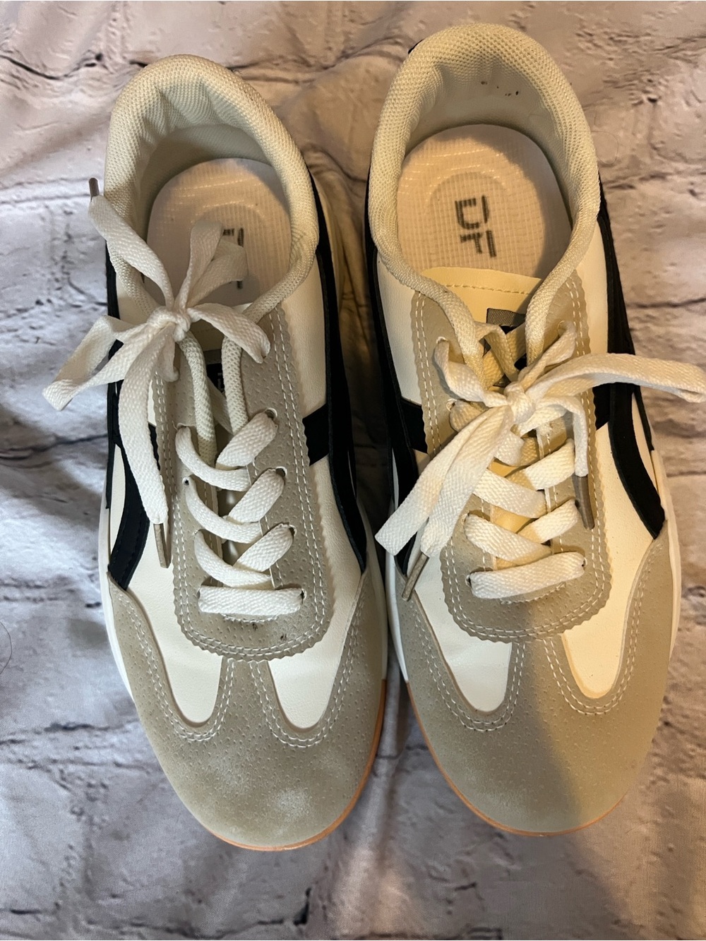 De Florance DF Cloudea Women’s Sneakers | Size 9 (EU 40)